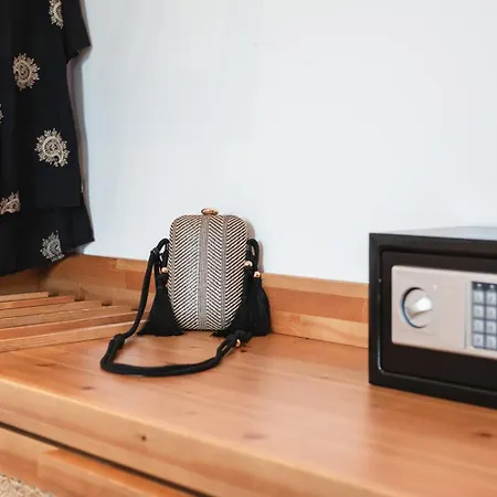 アパート Be Modern Aparts & *