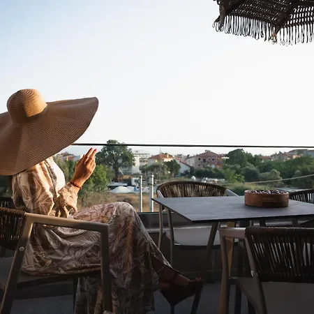 Be Modern Aparts & アパート *